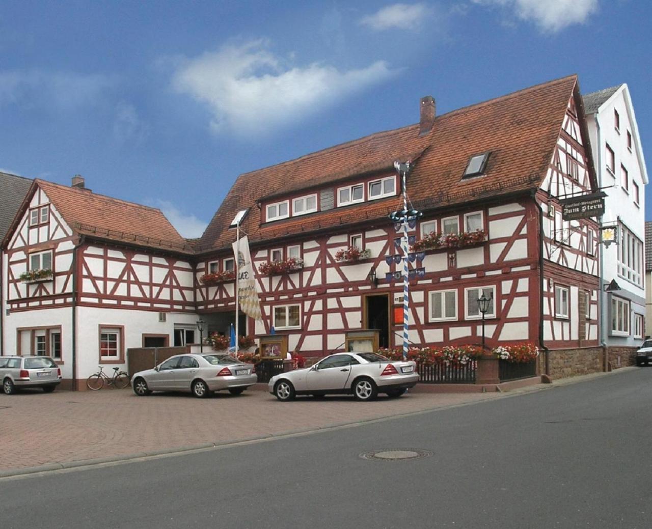 Gasthof-Landhotel-Metzgerei Zum Stern Rudenau Exterior foto